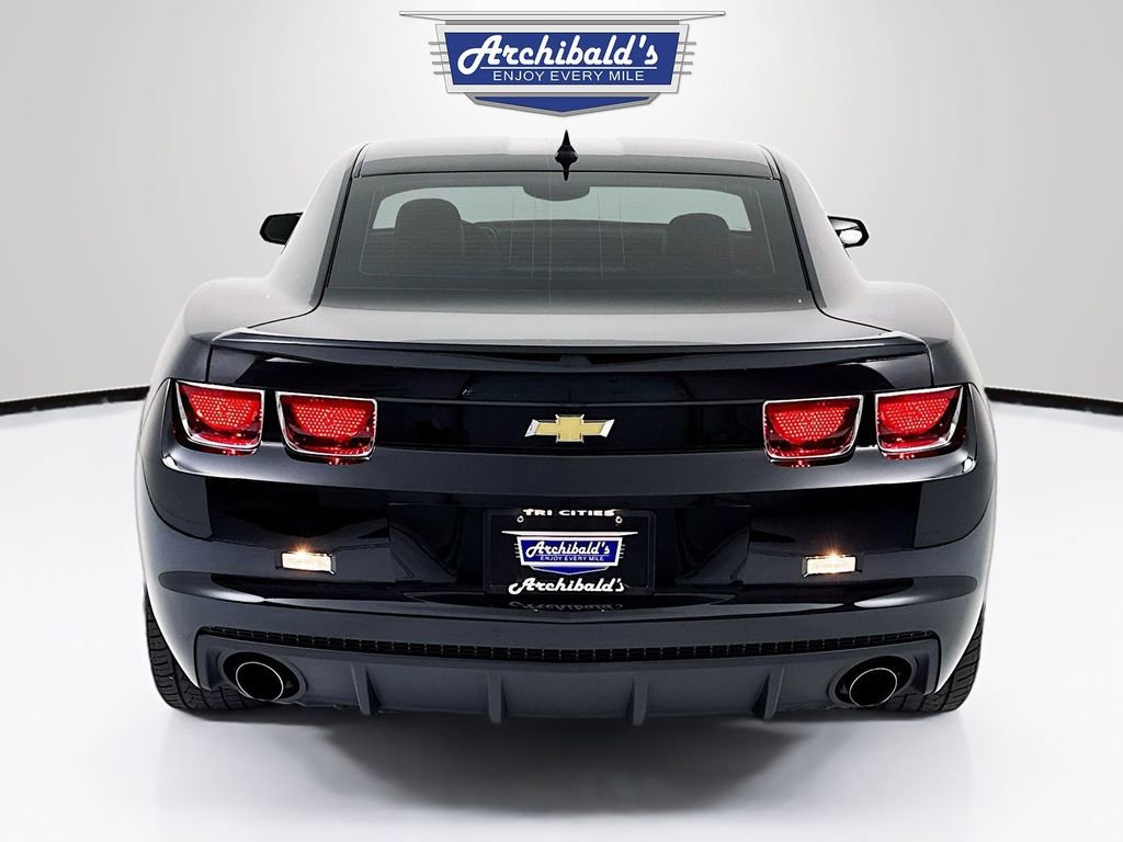 Used 2010 Chevrolet Camaro SS w/ RS Package RWD image 6