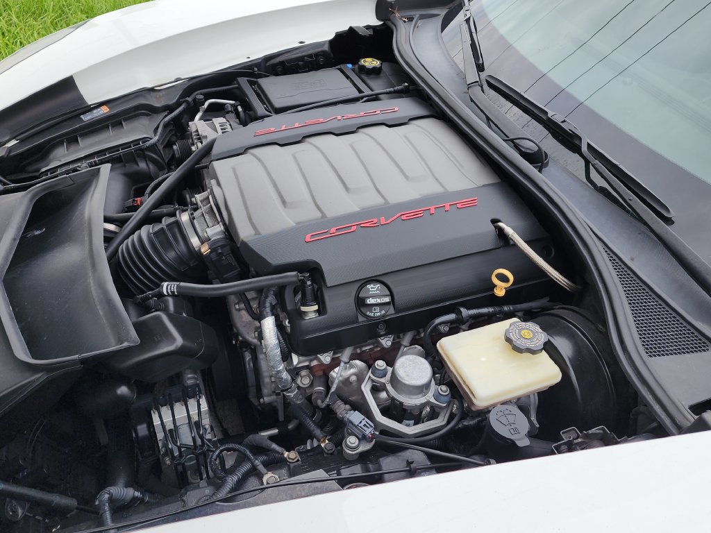 Used 2015 Chevrolet Corvette Stingray Coupe RWD image 14