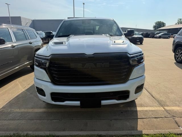 New 2027 RAM 1500 Laramie AWD/4WD image 3