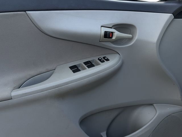 Used 2013 Toyota Corolla L image 20