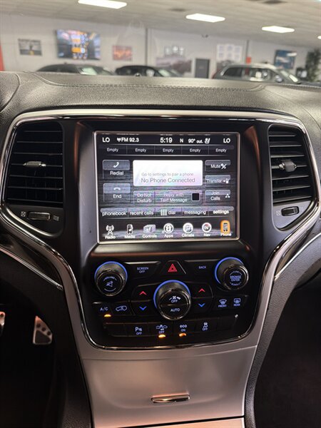 Used 2015 Jeep Grand Cherokee High Altitude RWD image 21