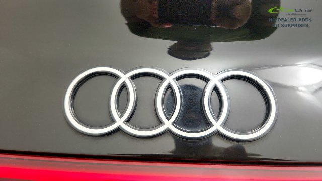 Used 2024 Audi Q8 e-tron Premium Plus w/ Premium Plus Package AWD/4WD image 36