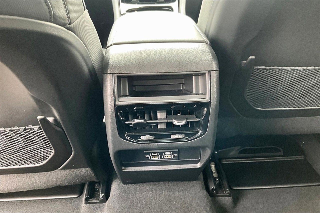 Certified 2024 Jeep Grand Cherokee Laredo X image 15