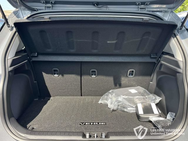 New 2026 Hyundai Venue SEL FWD image 16