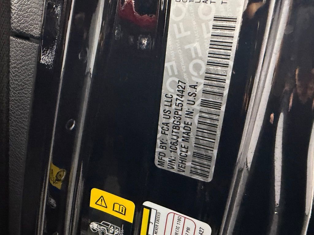 Certified 2023 Jeep Gladiator Rubicon w/ Cold Weather Group image 34