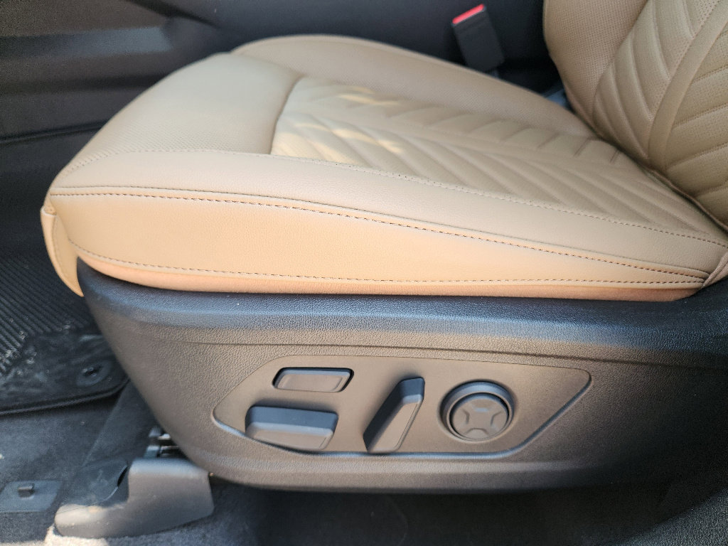 New 2026 Kia Sorento SX Prestige w/ Olive Brown Leather Package image 18