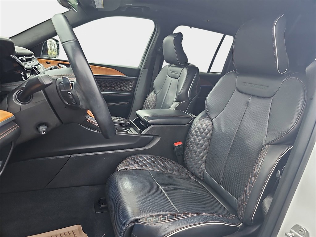 Used 2023 Jeep Grand Cherokee Summit image 18