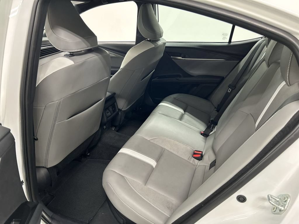 Used 2025 Toyota Camry SE w/ Convenience Package AWD/4WD image 19