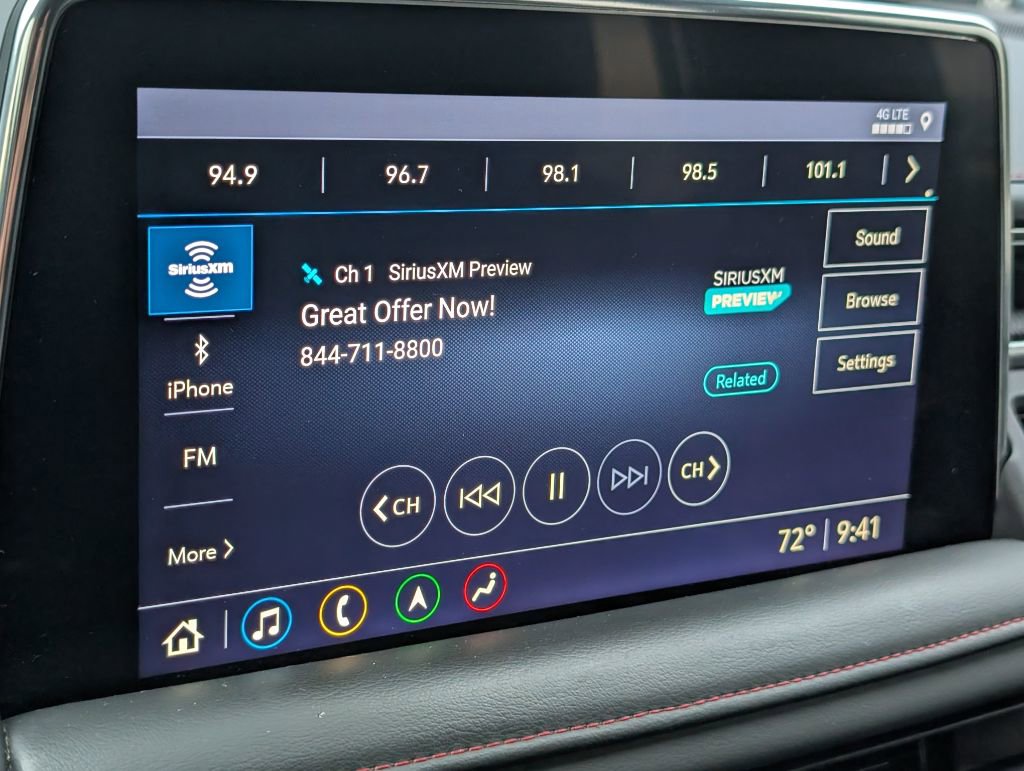 Used 2021 Chevrolet Suburban RST w/ Luxury Package image 19