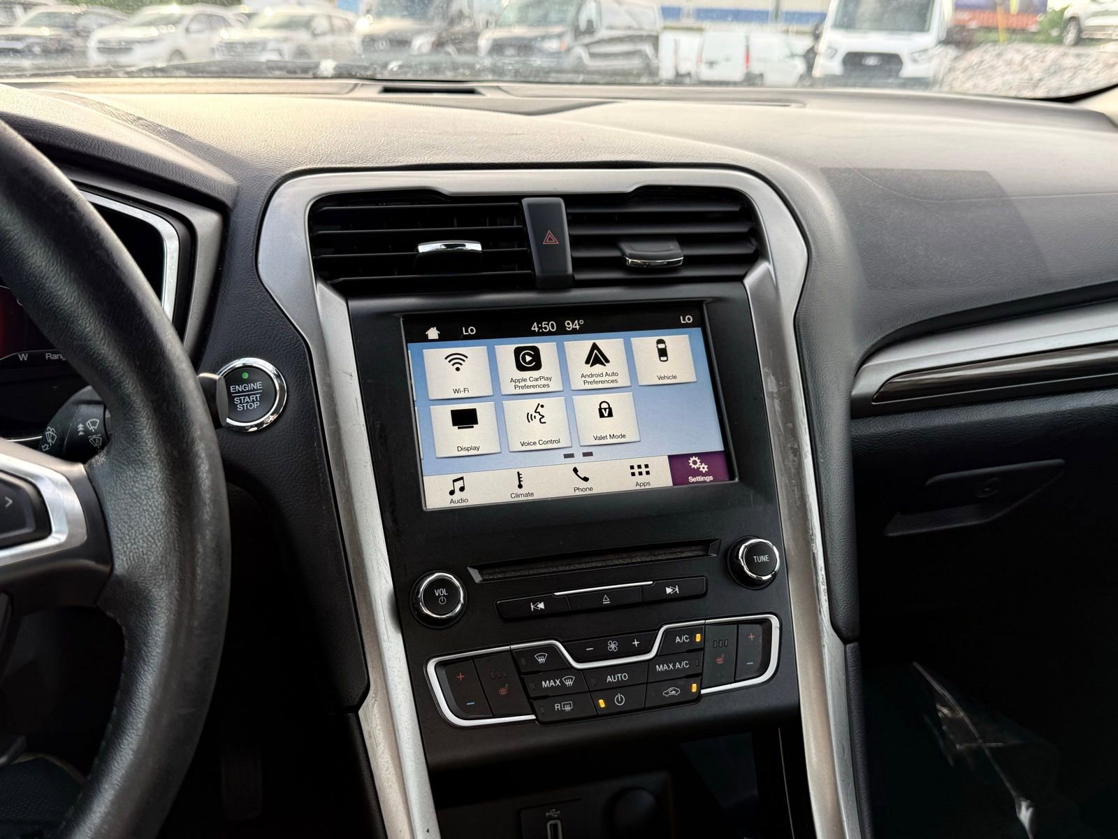 Used 2018 Ford Fusion SE w/ Equipment Group 602A FWD image 34
