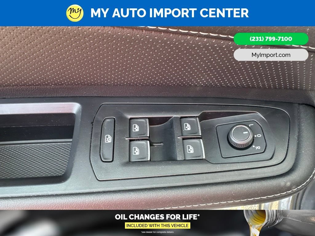 Used 2025 Volkswagen Atlas Cross Sport SEL AWD/4WD image 11