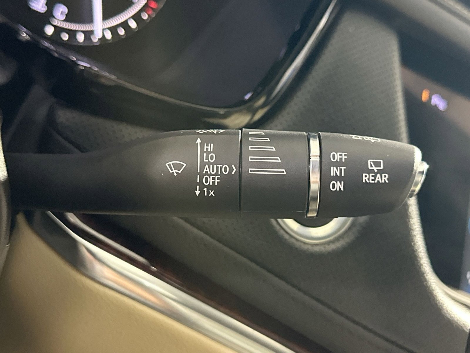 Used 2019 Cadillac XT5 Luxury image 30