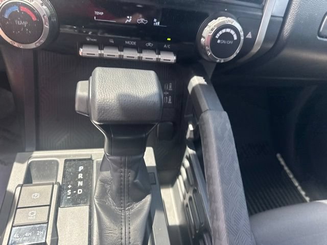 Used 2024 Toyota Tacoma SR5 AWD/4WD image 13