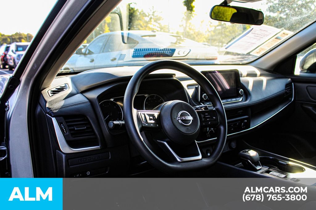 Used 2024 Nissan Rogue S FWD image 22
