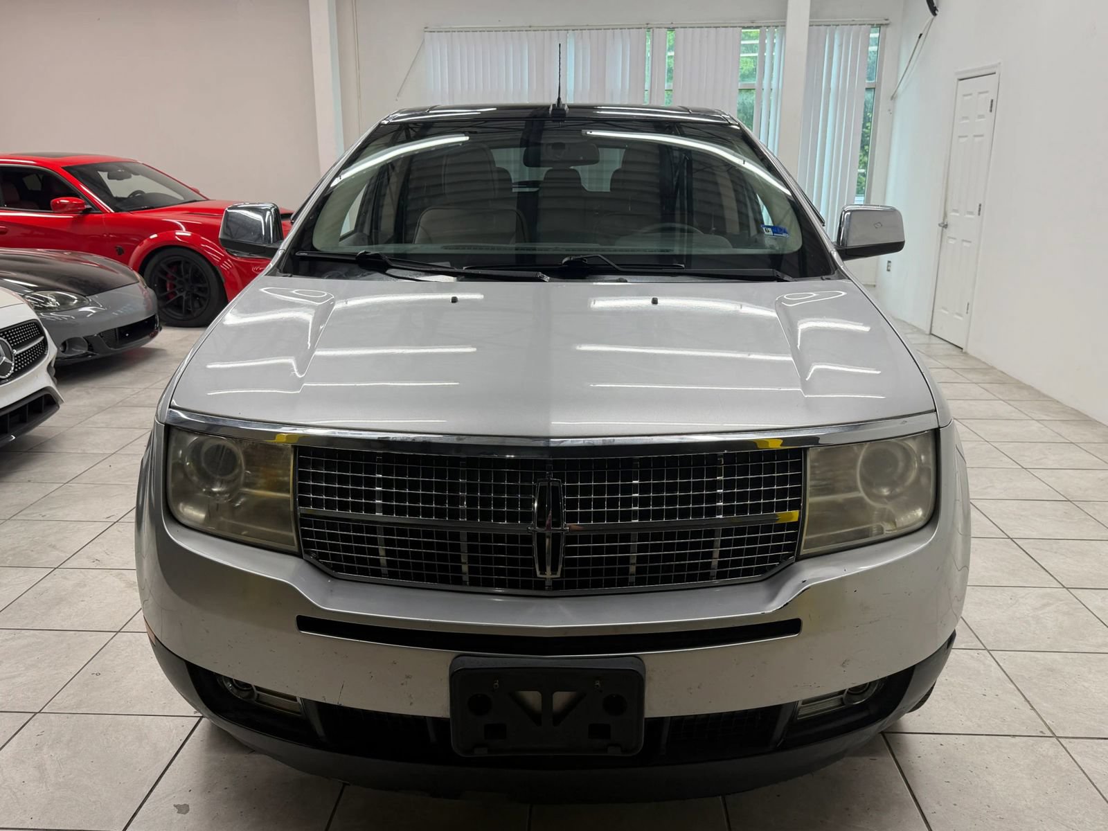 Used 2010 Lincoln MKX 2WD image 2