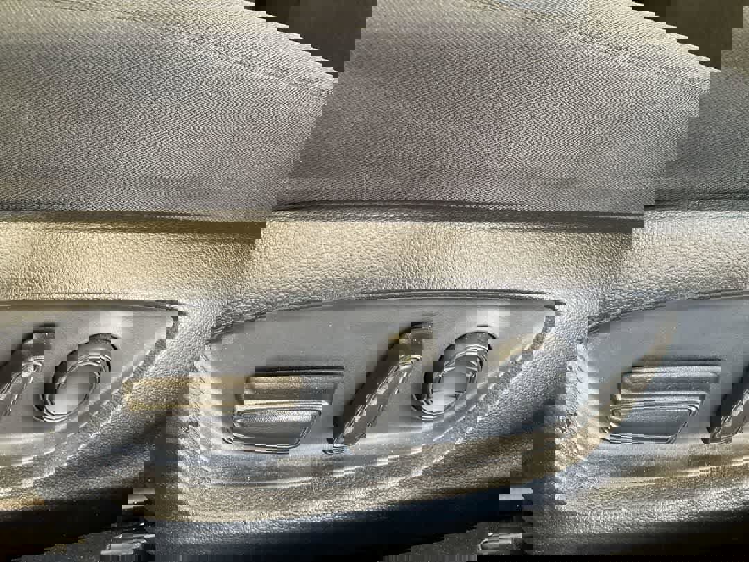 Used 2023 Toyota Camry LE image 12