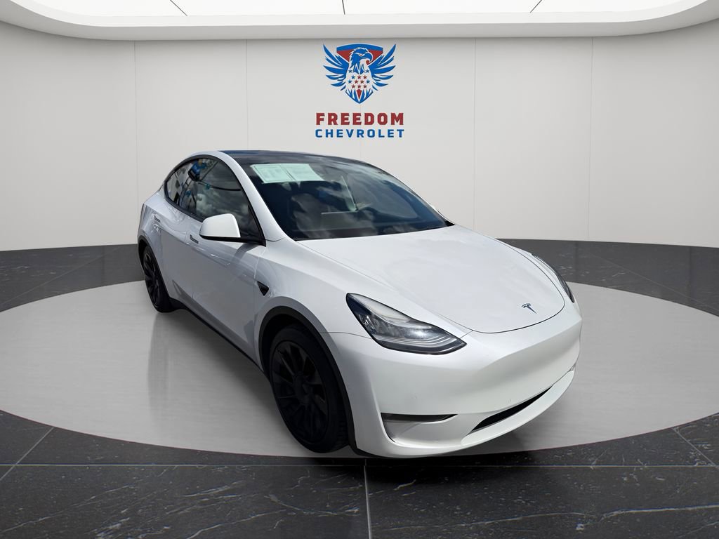 Used 2022 Tesla Model Y Long Range AWD/4WD image 7