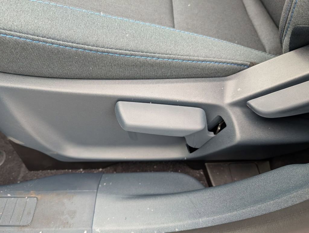 New 2025 Ford Maverick XLT image 21