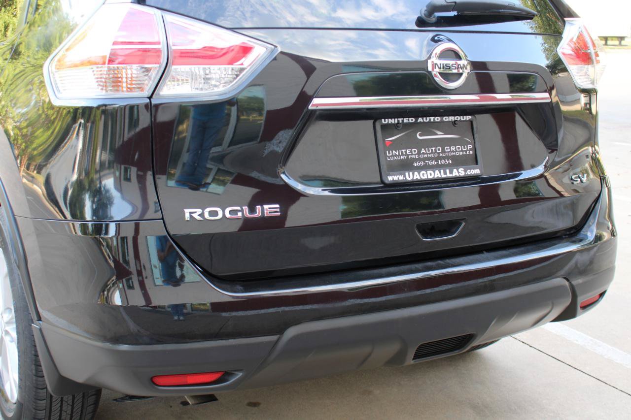 Used 2016 Nissan Rogue SV FWD image 25