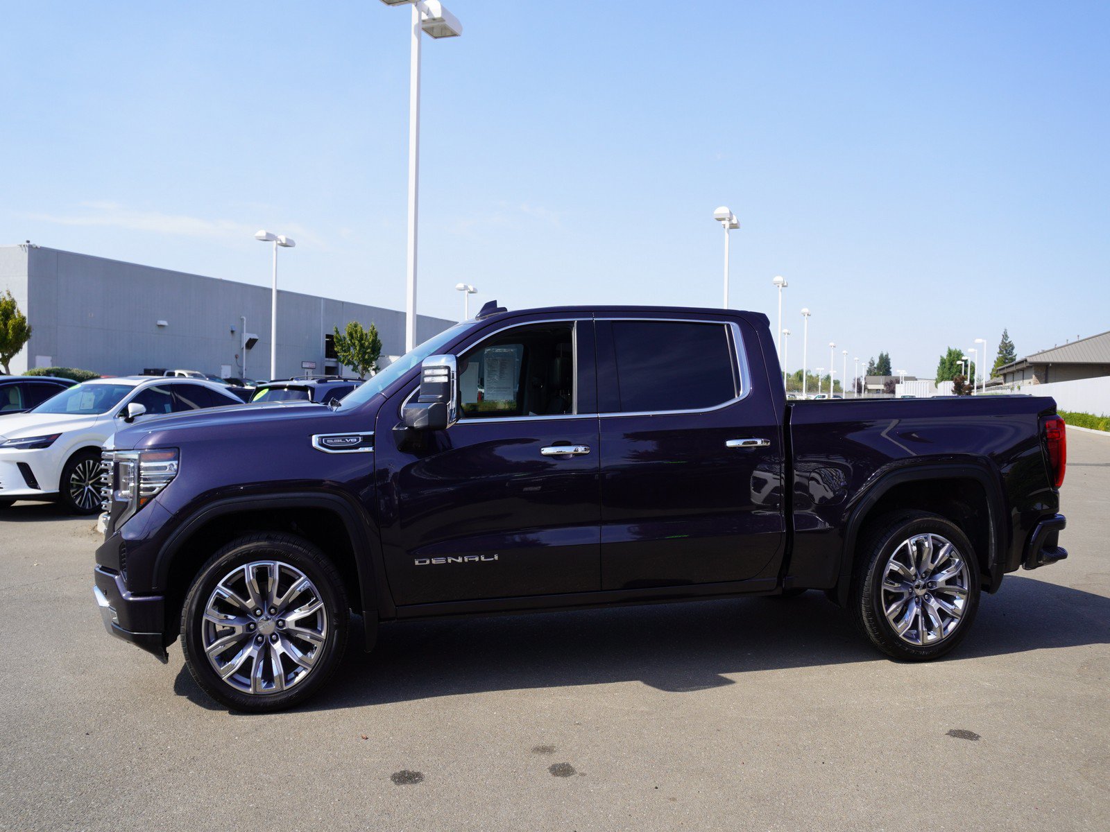 Used 2024 GMC Sierra 1500 Denali w/ Denali Reserve Package AWD/4WD image 6