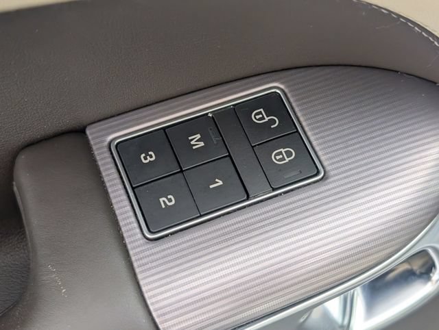 Used 2018 Land Rover Range Rover Sport HSE AWD/4WD image 10