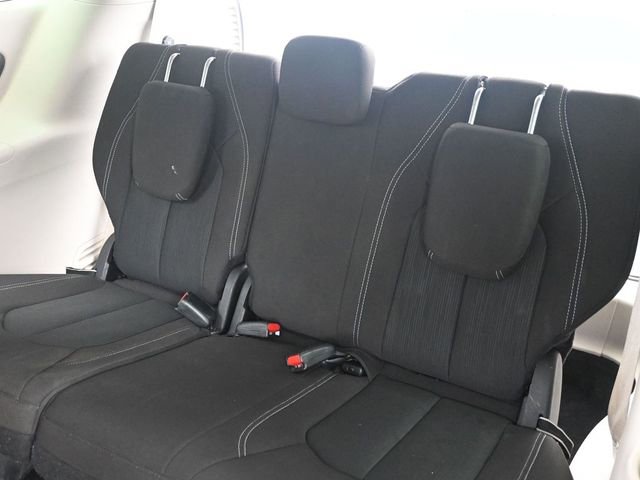 Used 2023 Chrysler Voyager LX image 21