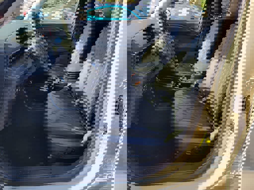 Used 2025 Ford Mustang Mach-E Select w/ Comfort Package Lite RWD image 11