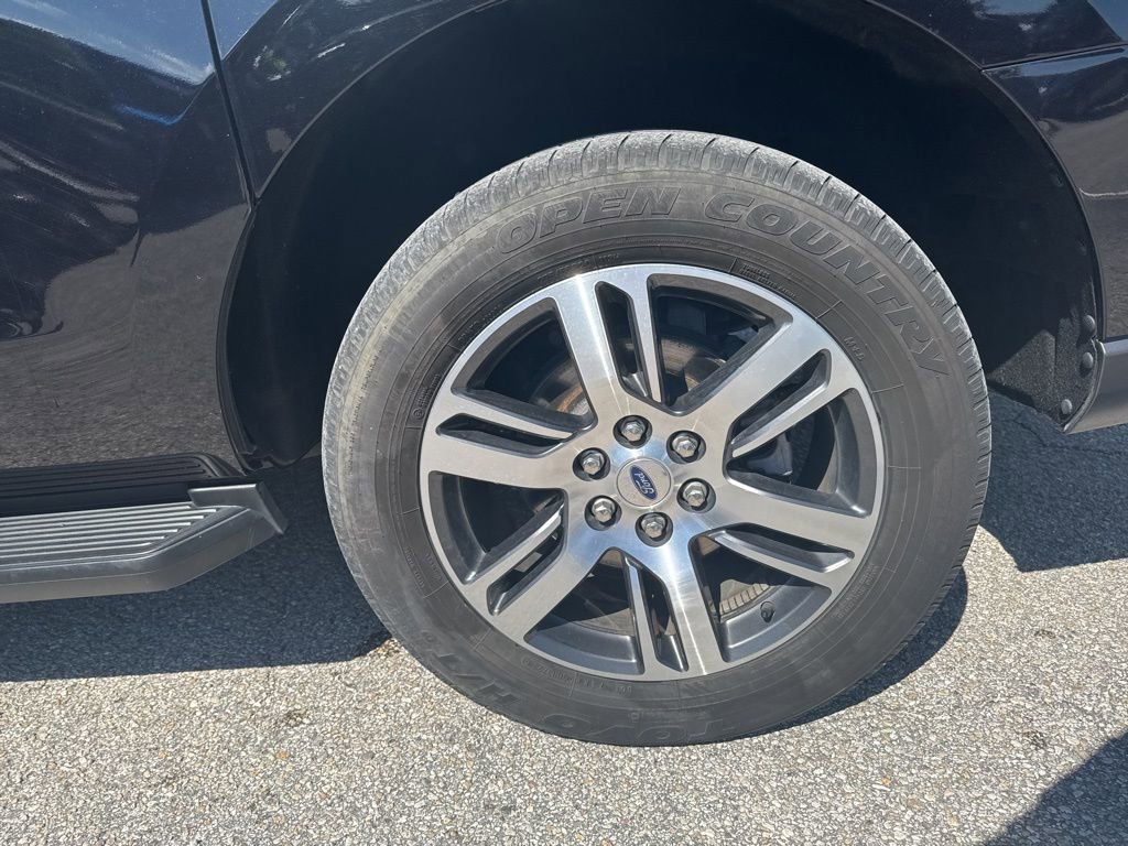 Used 2024 Ford Expedition Max Limited image 12