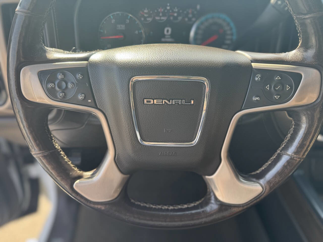 Used 2017 GMC Sierra 3500 Denali w/ Duramax Plus Package RWD image 13