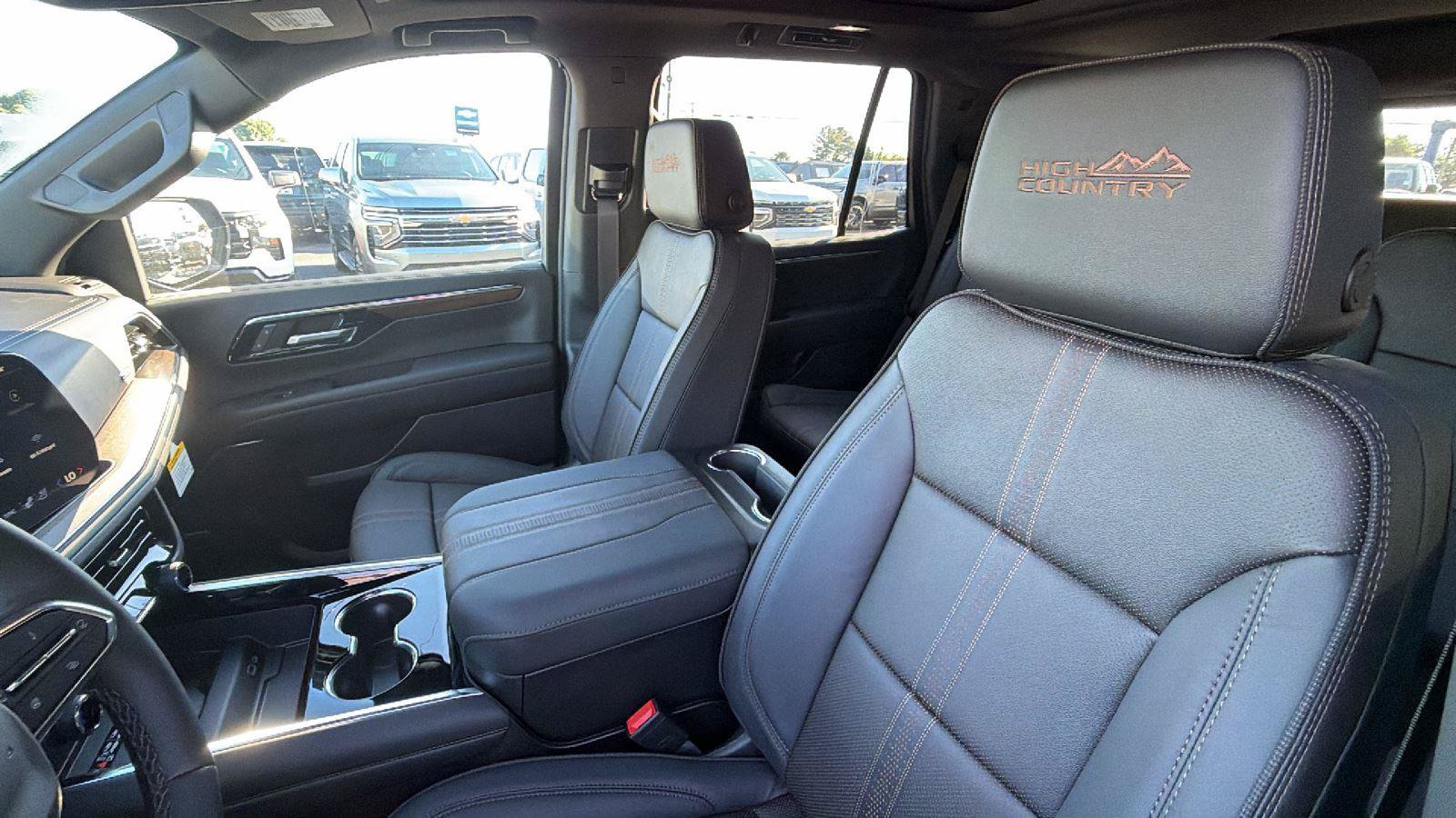 New 2026 Chevrolet Tahoe High Country AWD/4WD image 17