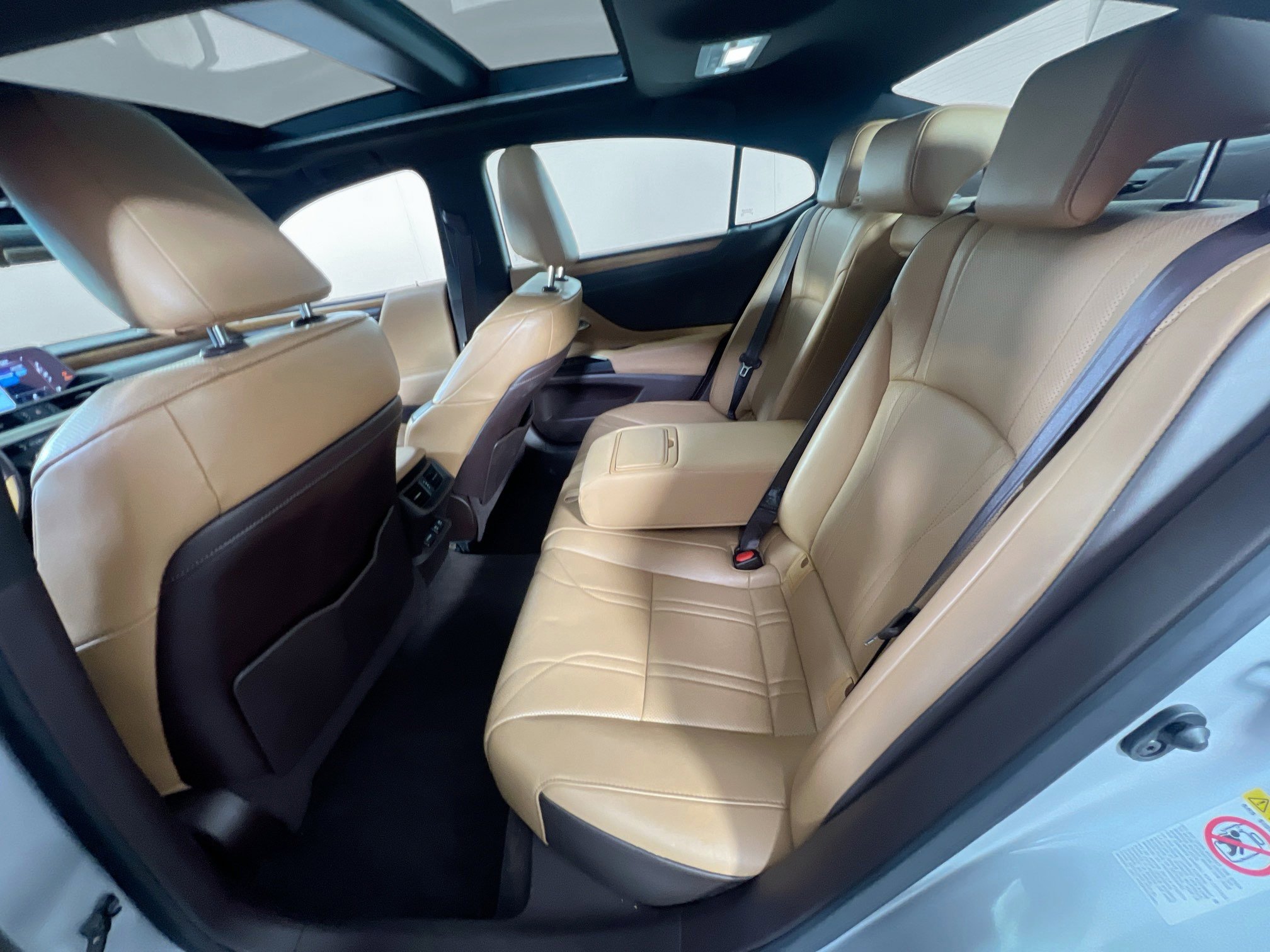 Used 2019 Lexus ES 350 image 25