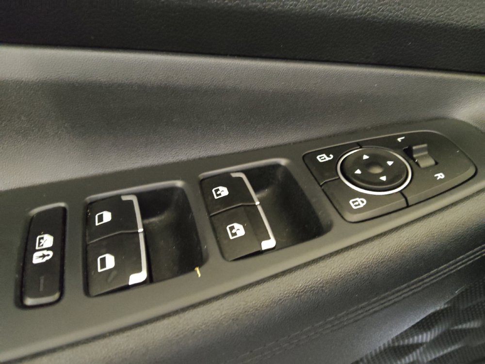 Used 2021 Hyundai Santa Fe SEL FWD image 27