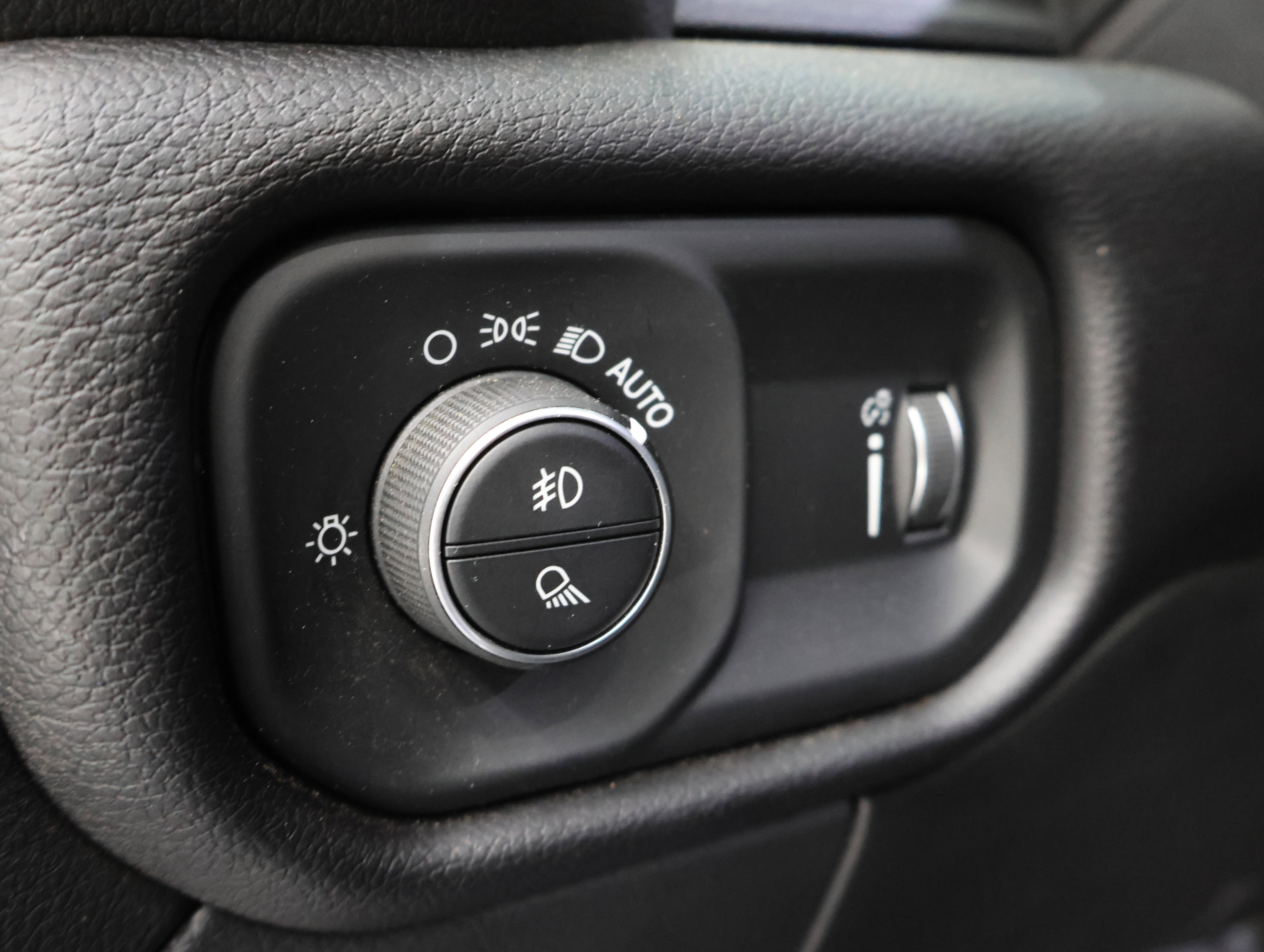 Used 2022 RAM 2500 Big Horn w/ Night Edition image 41