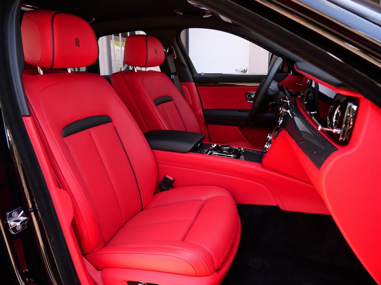 New 2025 Rolls-Royce Ghost Black Badge image 32