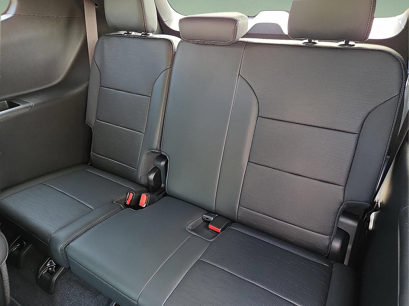 New 2026 Buick Enclave Sport Touring w/ Power Package FWD image 10