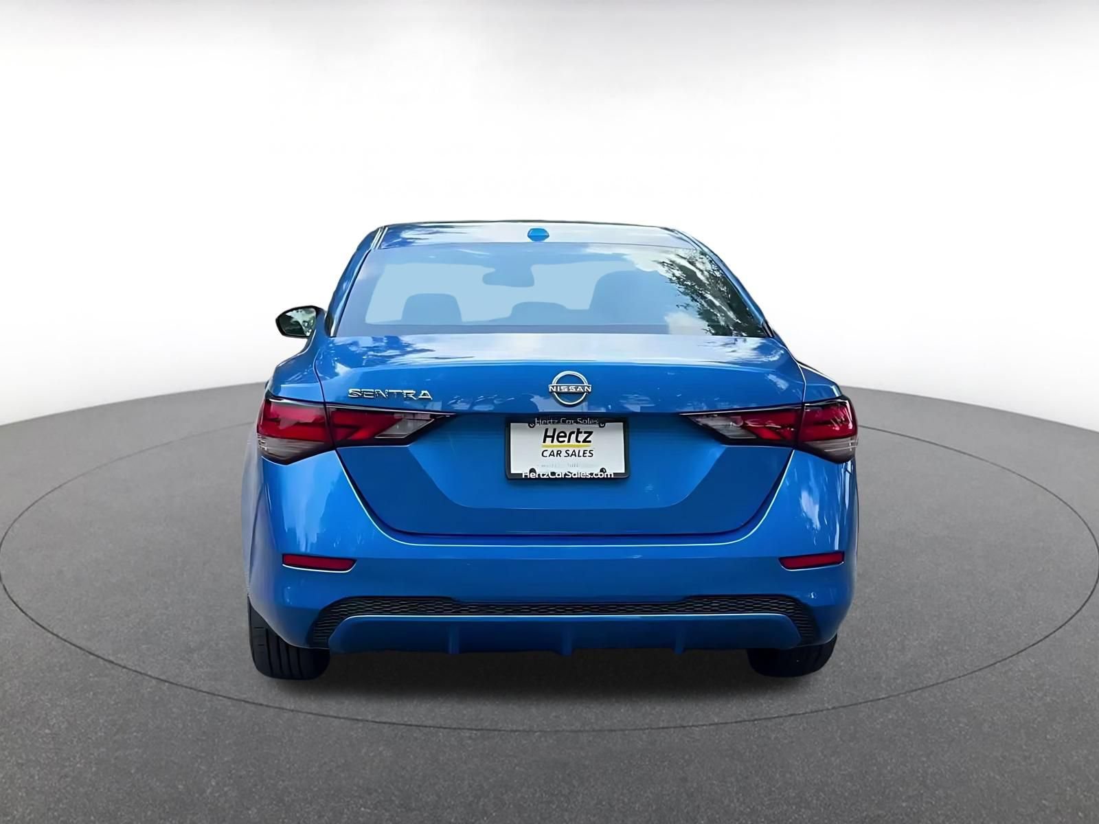 Used 2025 Nissan Sentra SV FWD image 12