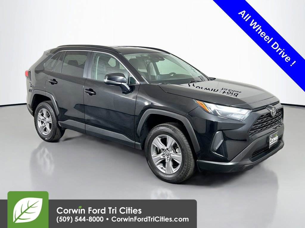 Used 2023 Toyota RAV4 XLE image 1