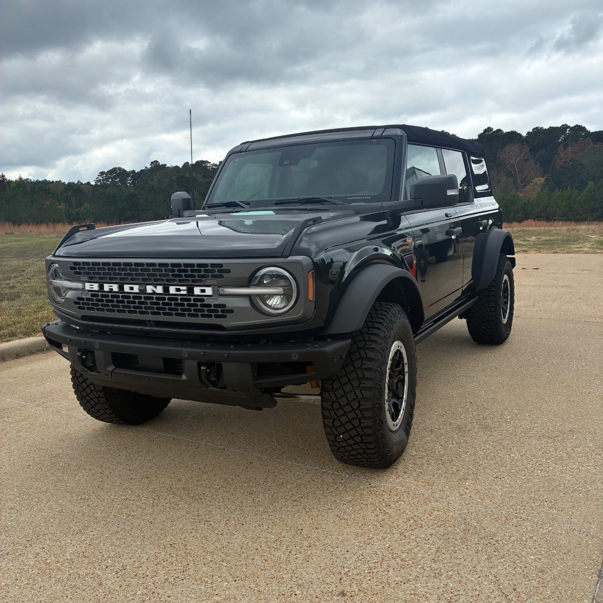 Used 2023 Ford Bronco Badlands w/ Sasquatch Package AWD/4WD image 1