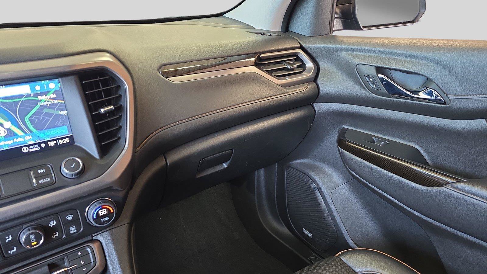 Used 2023 GMC Acadia AT4 w/ Technology Package AWD/4WD image 25