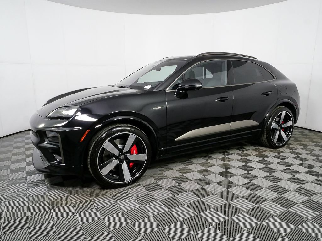 New 2026 Porsche Macan Turbo Electric image 2