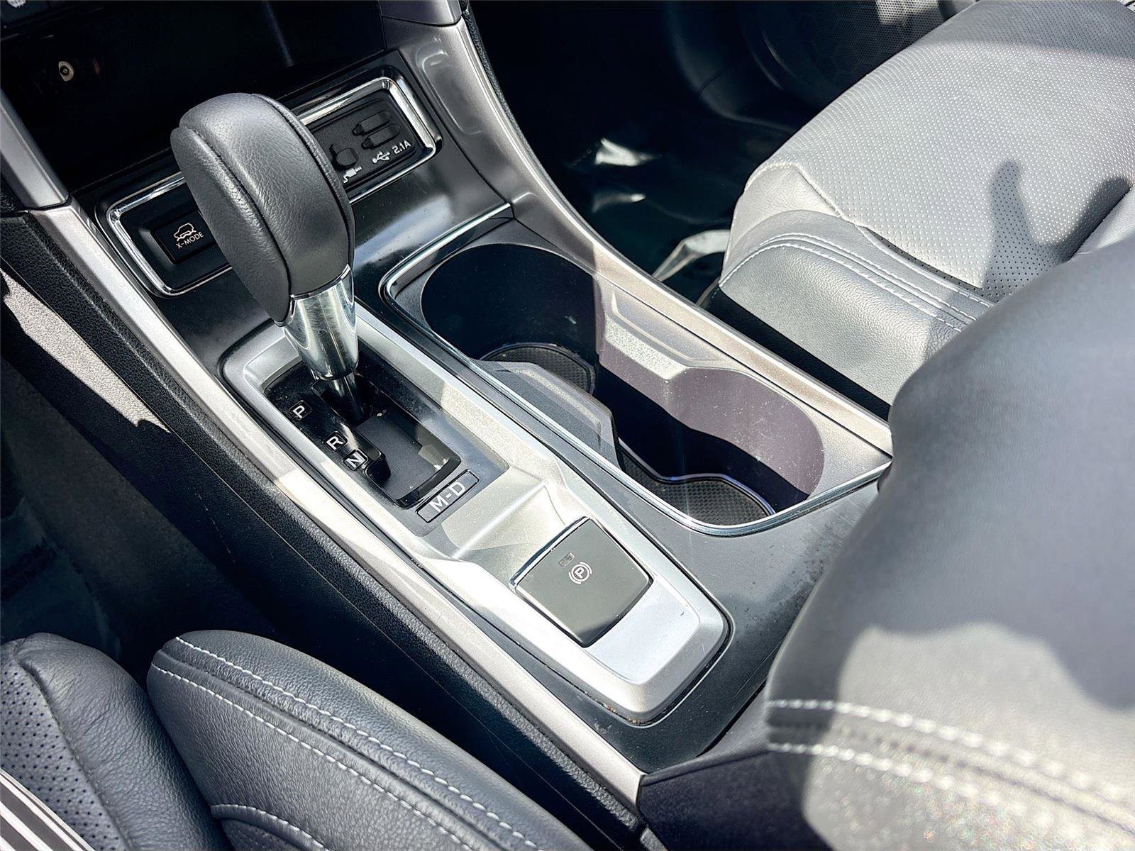 Used 2022 Subaru Ascent Limited image 17