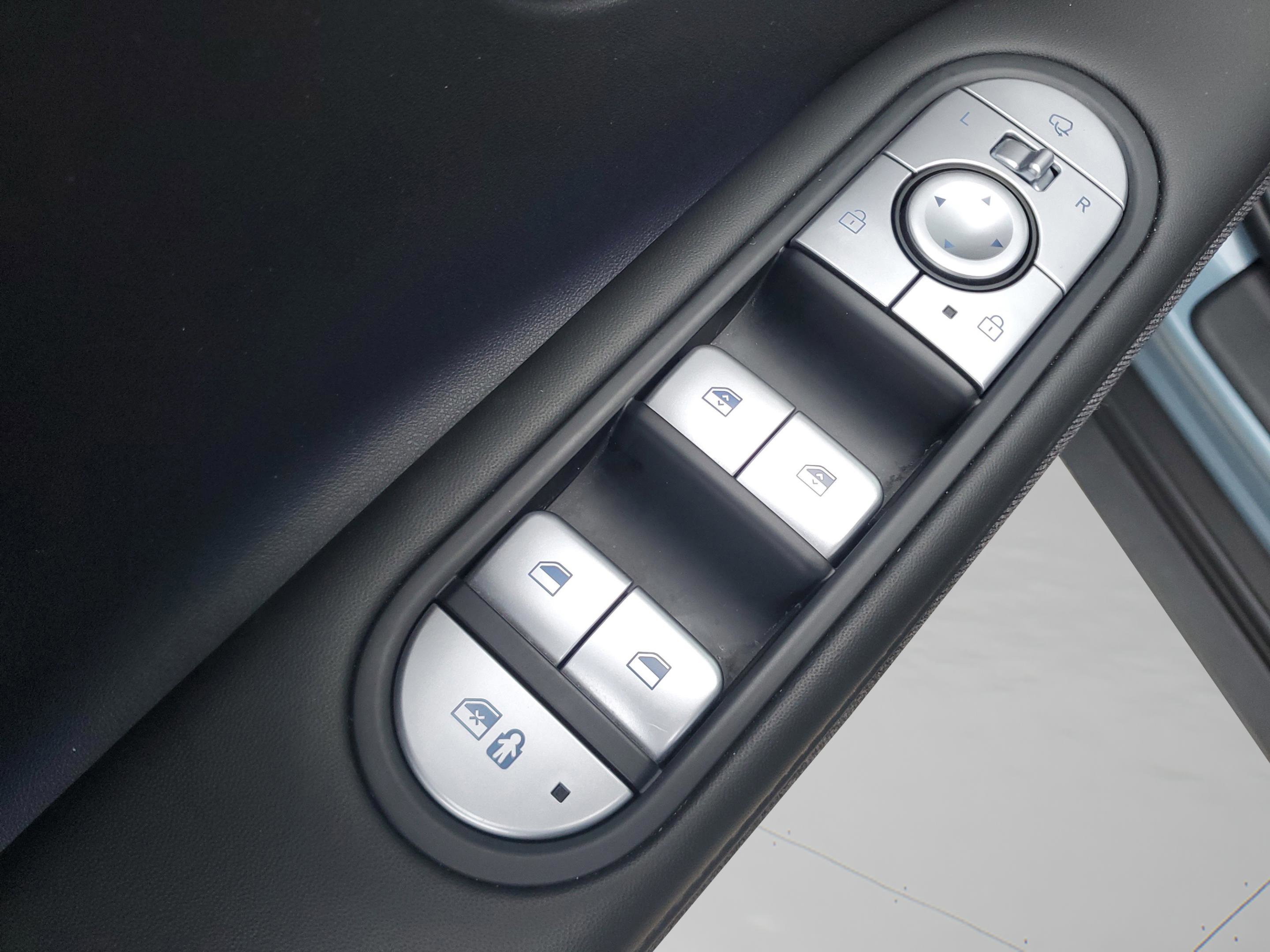 Used 2023 Hyundai Ioniq 5 SEL image 18