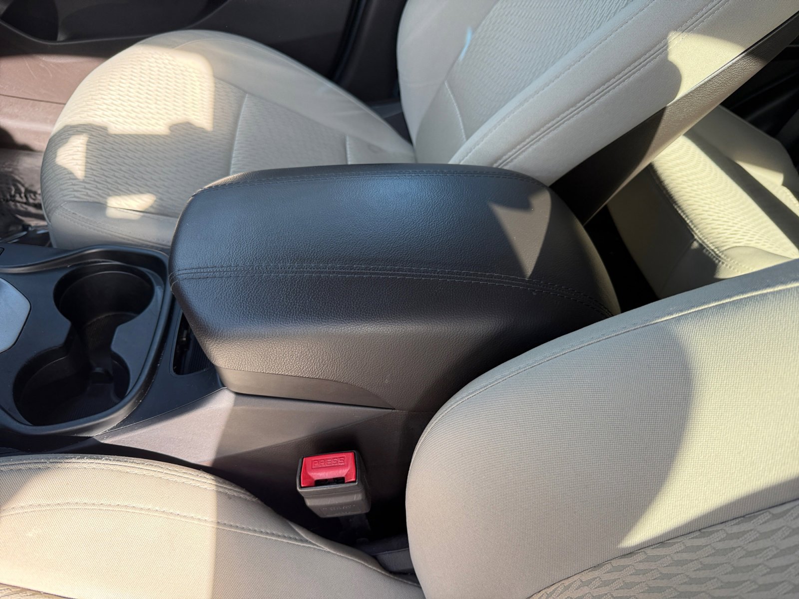 Used 2017 Hyundai Santa Fe Sport image 14