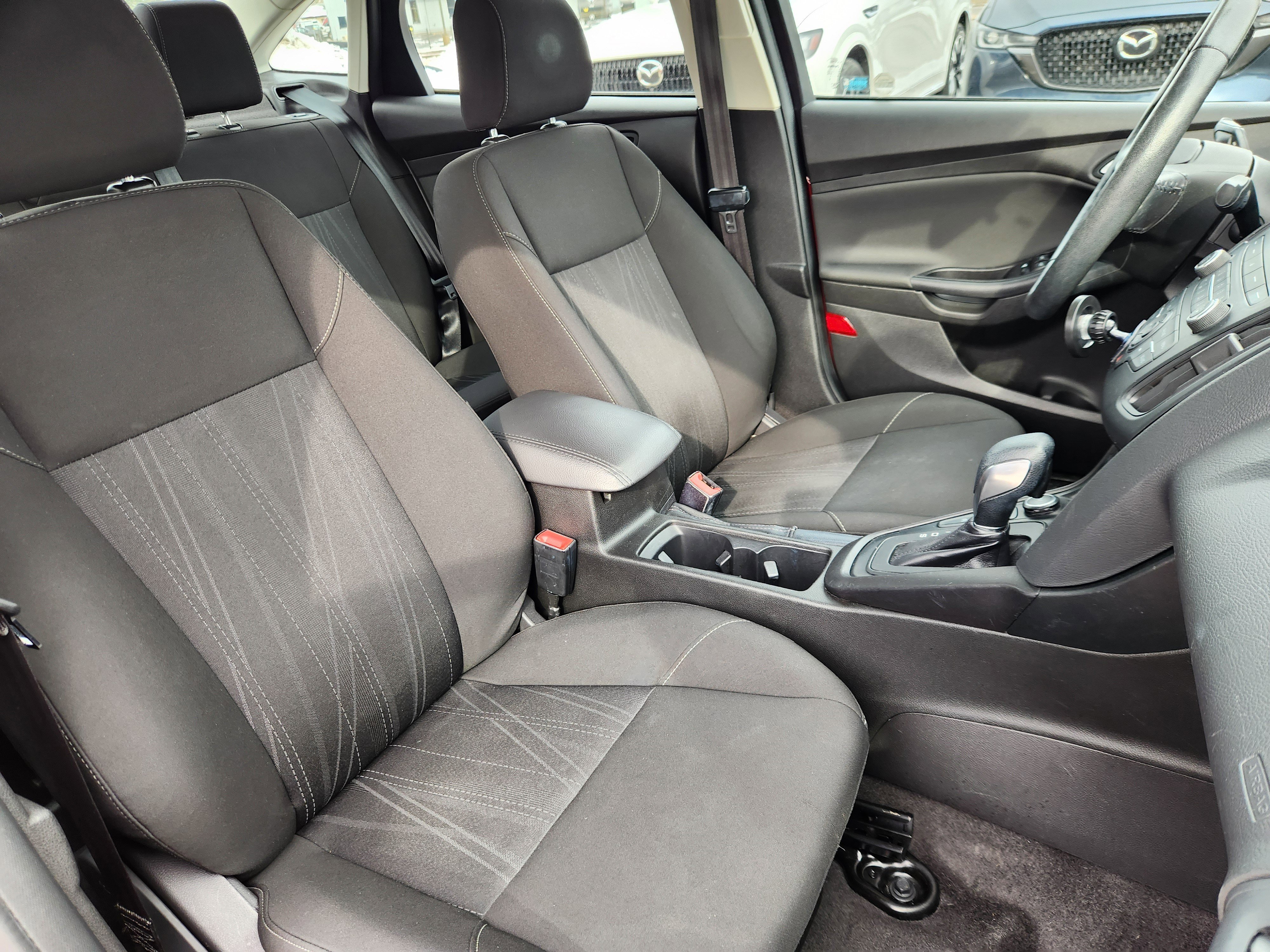 Used 2017 Ford Focus SE image 14