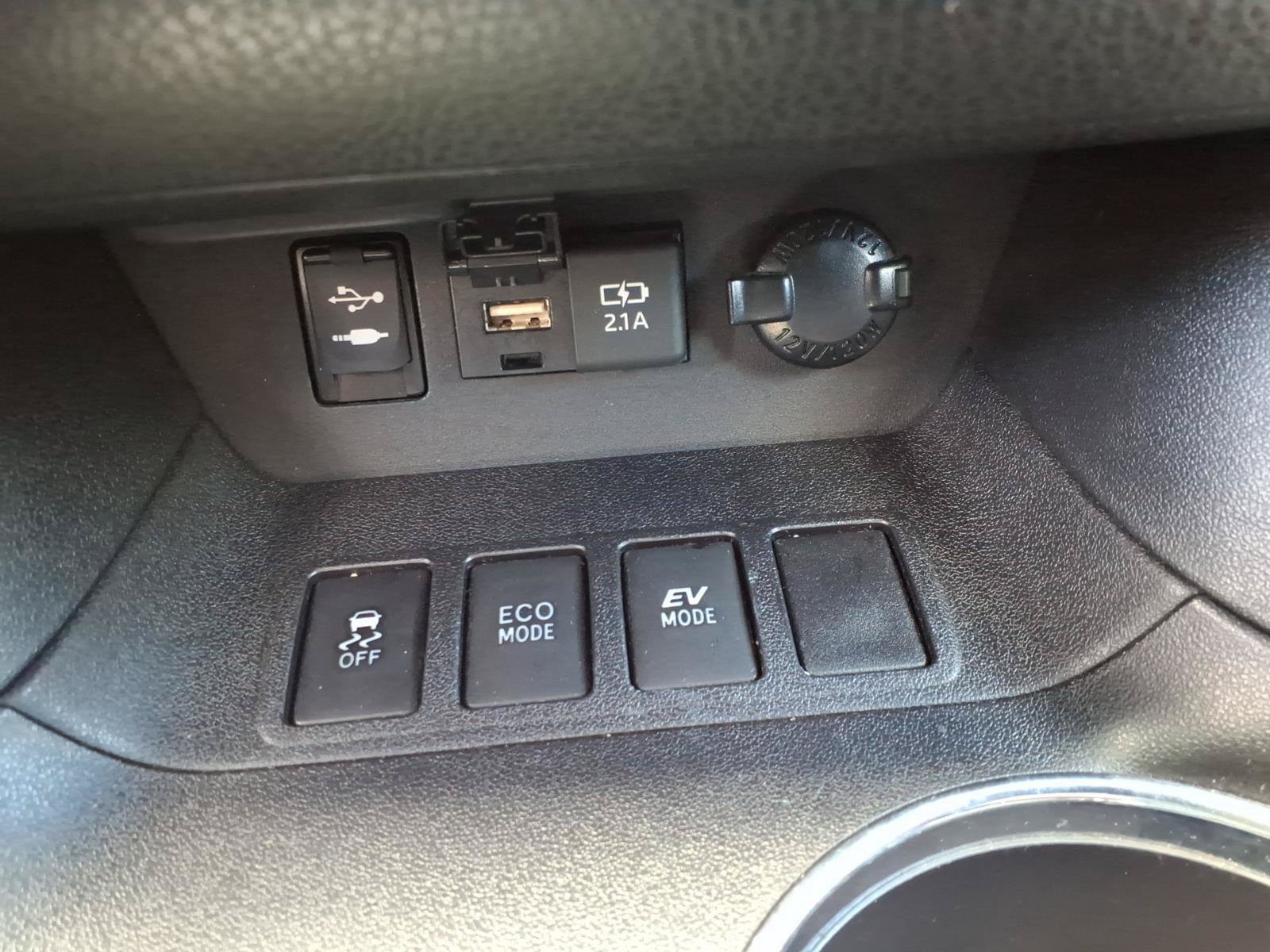 Used 2019 Toyota Highlander XLE AWD/4WD image 37