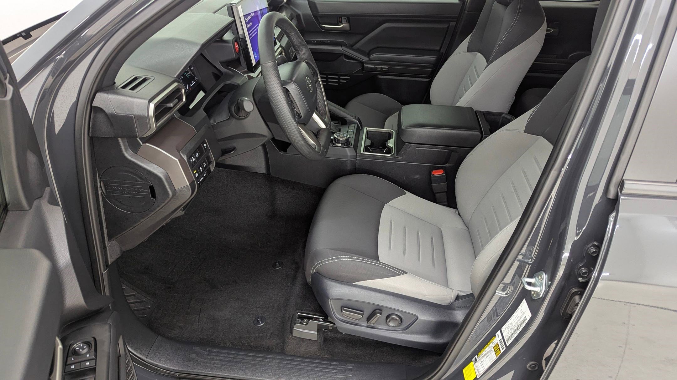 Used 2024 Toyota Tacoma TRD Off-Road image 23