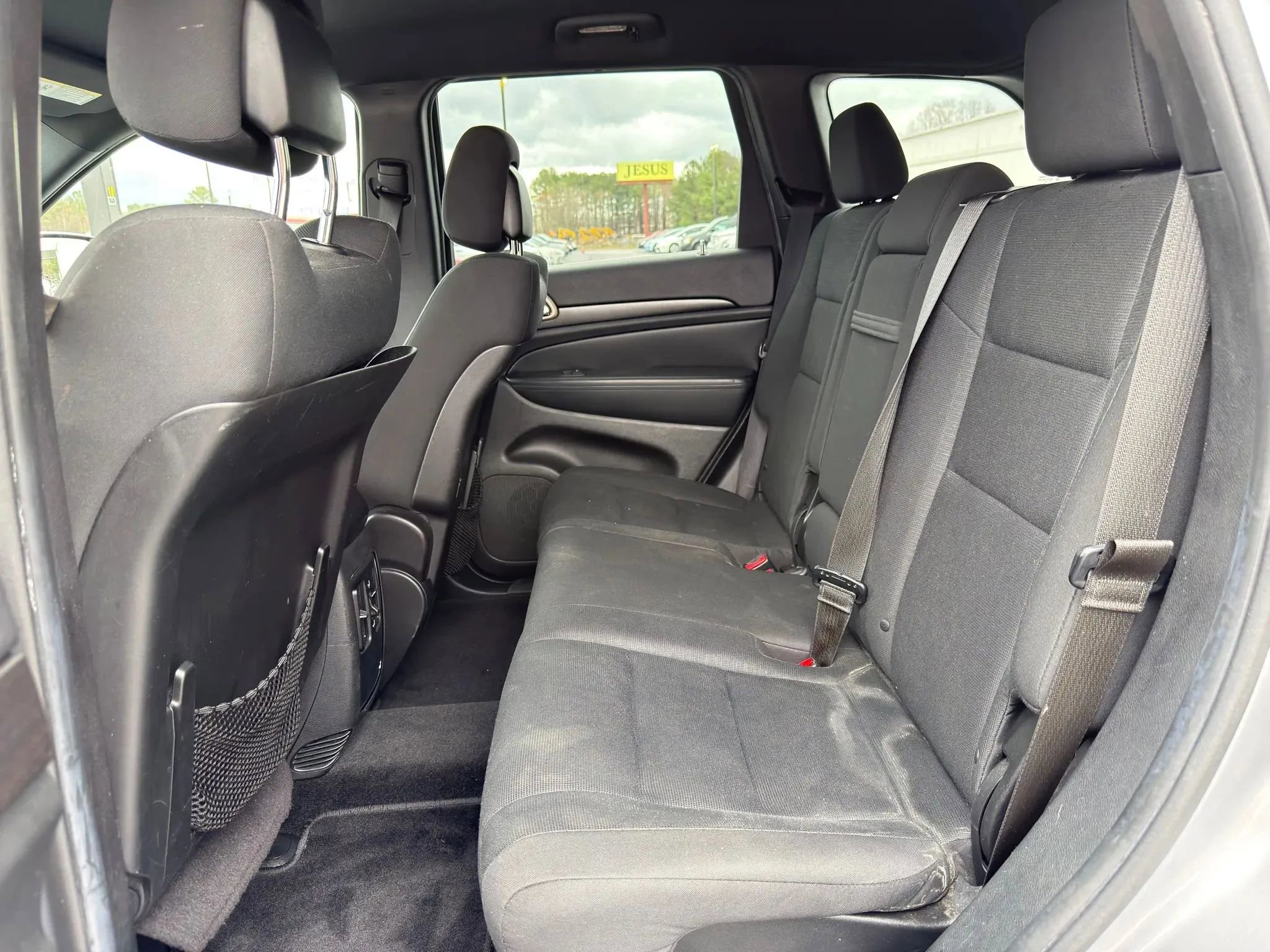 Used 2014 Jeep Grand Cherokee Laredo w/ 18" Wheel & 8.4" Radio Group image 21