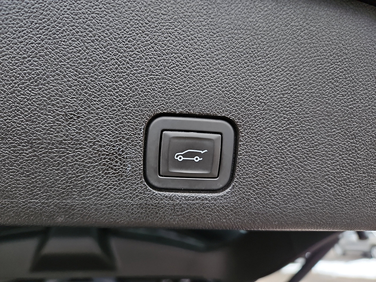 Certified 2024 Cadillac XT6 Premium Luxury image 30