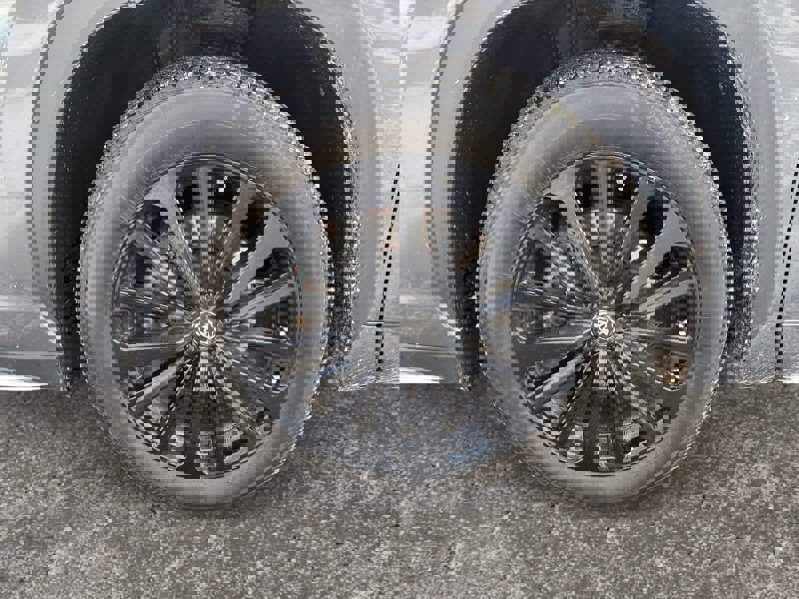 Used 2024 Toyota Highlander XSE image 15