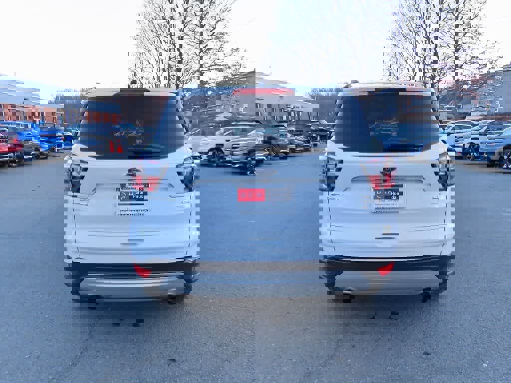 Used 2018 Ford Escape SE image 5